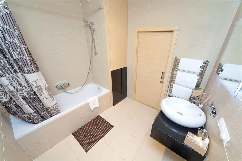 Aparthotel Louren Charles Bridge